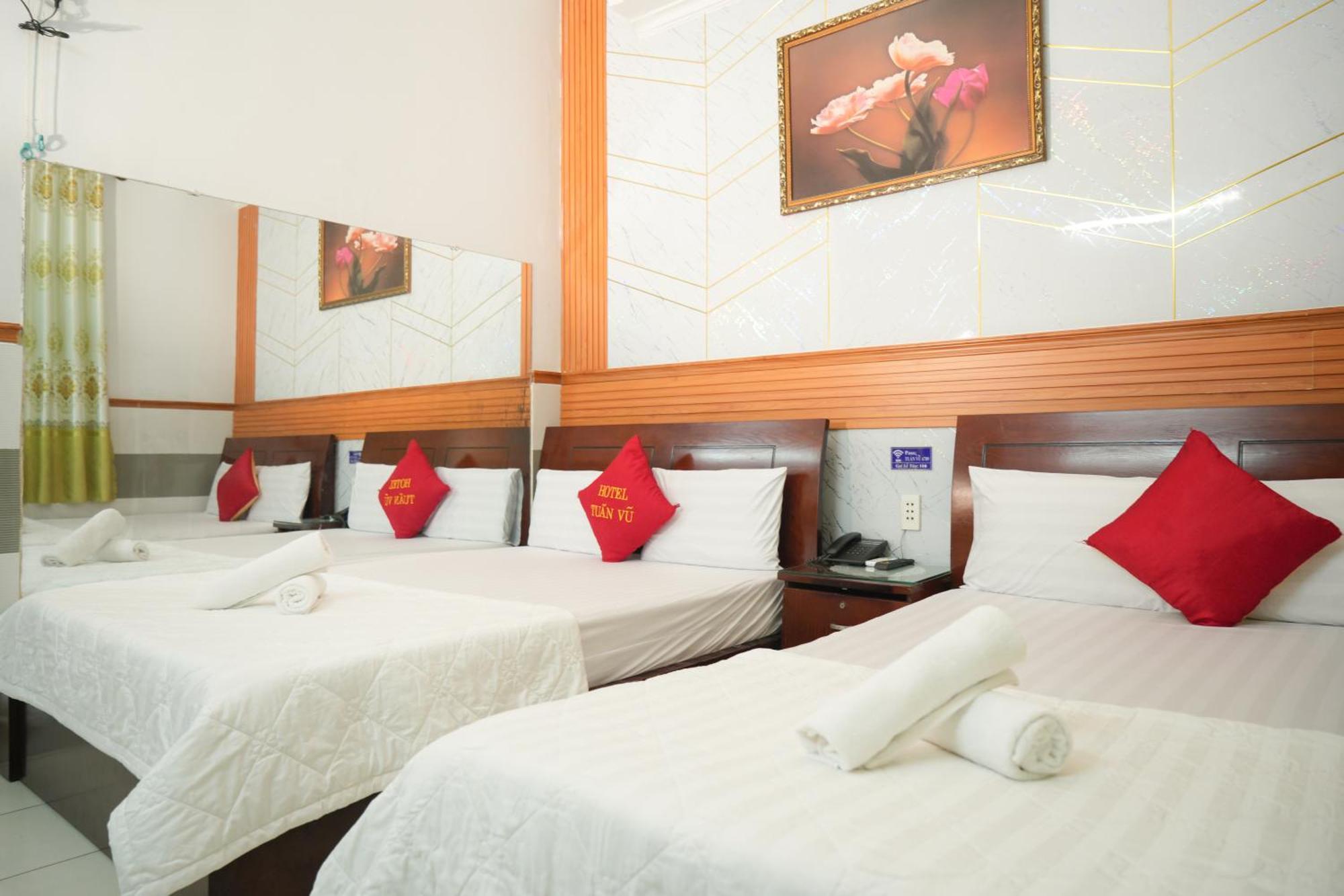 Khach San Tuan Vu Hotel *